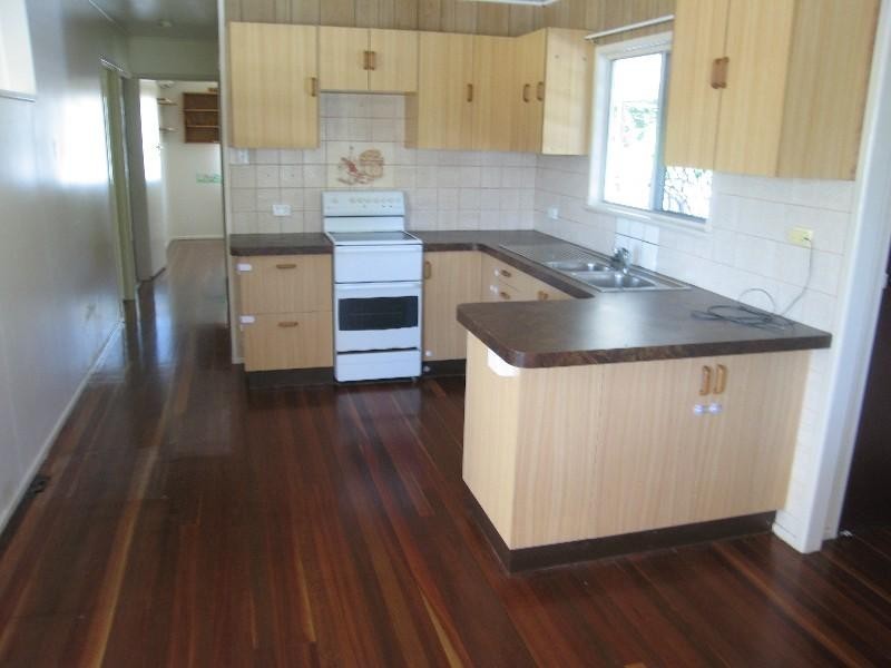 1 Currawong Street, Slade Point QLD 4740