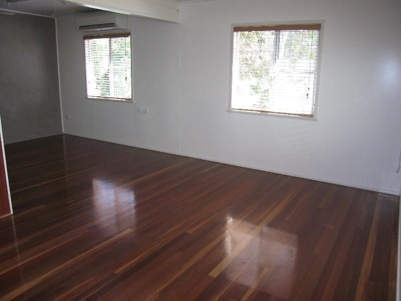 1 Currawong Street, Slade Point QLD 4740