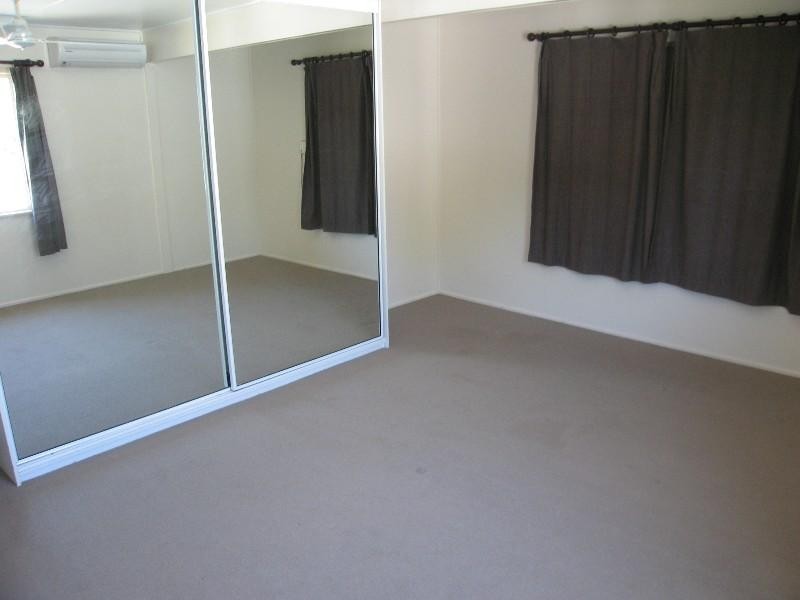 1 Currawong Street, Slade Point QLD 4740