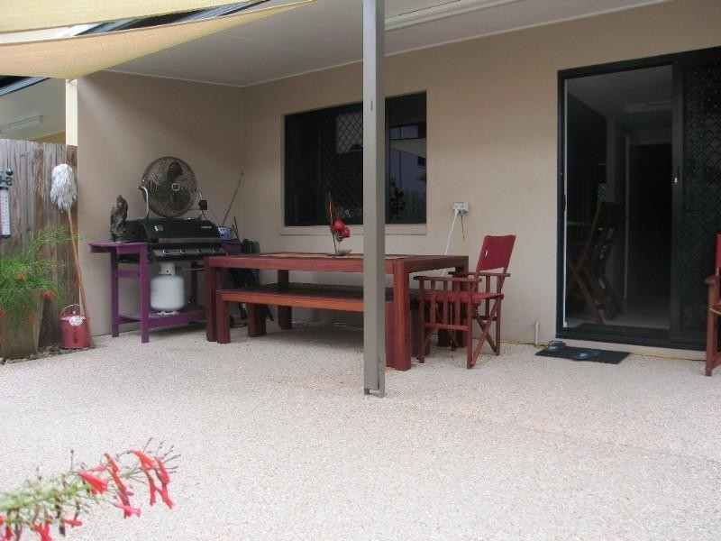 8/12 Hamlet Street, Mackay QLD 4740