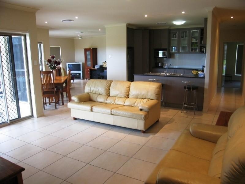 63 Gingham Street, Glenella QLD 4740