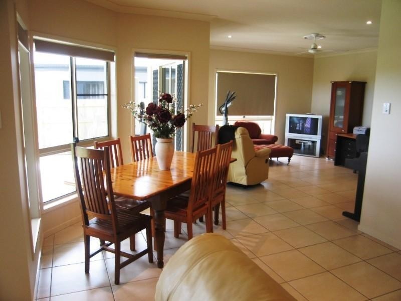 63 Gingham Street, Glenella QLD 4740