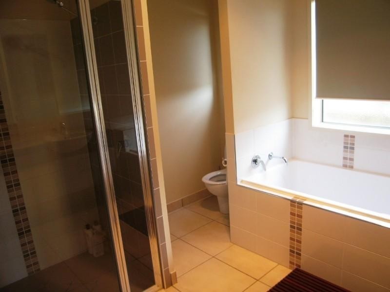 63 Gingham Street, Glenella QLD 4740