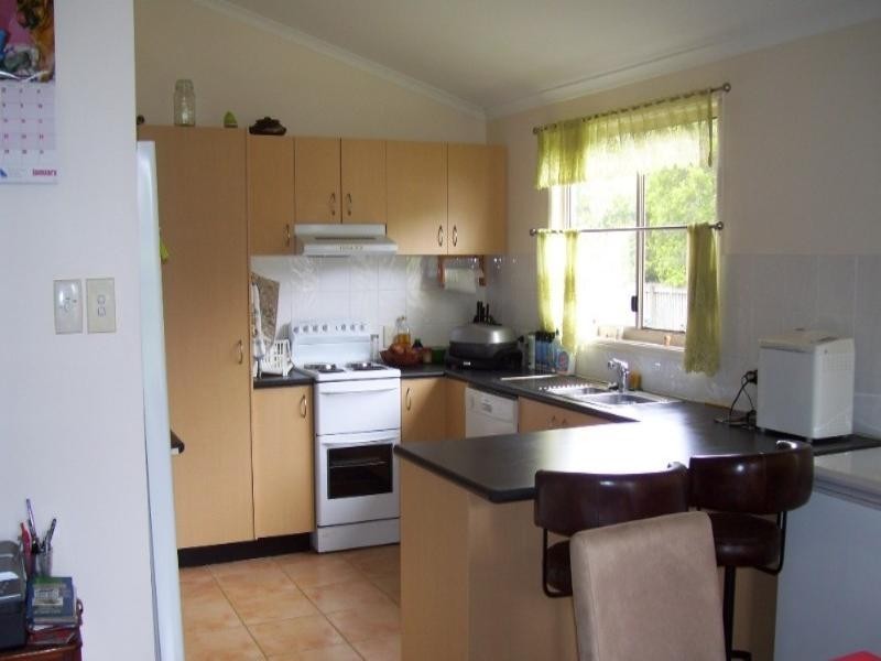 12 Ambrym Street, Calen QLD 4798