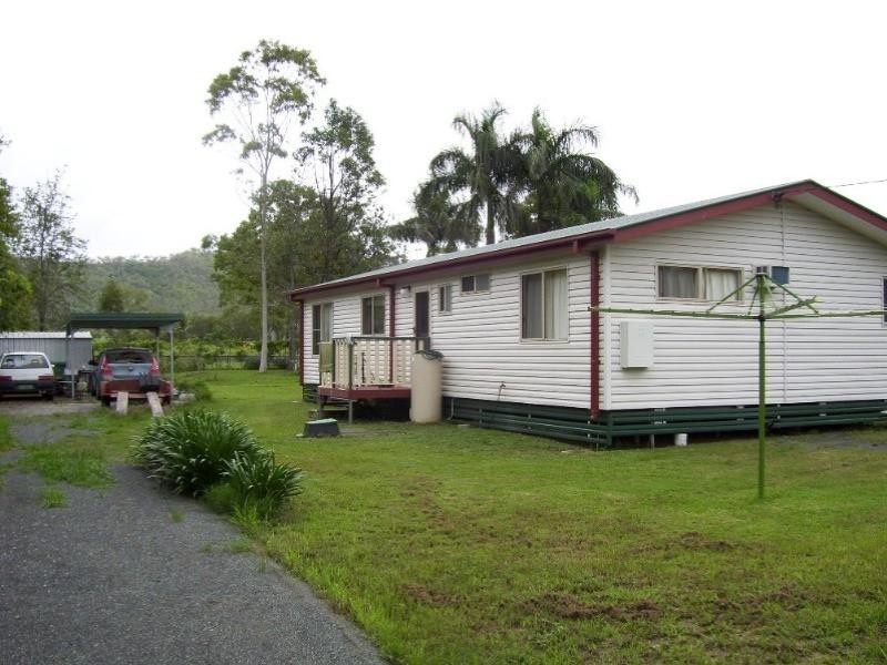 12 Ambrym Street, Calen QLD 4798