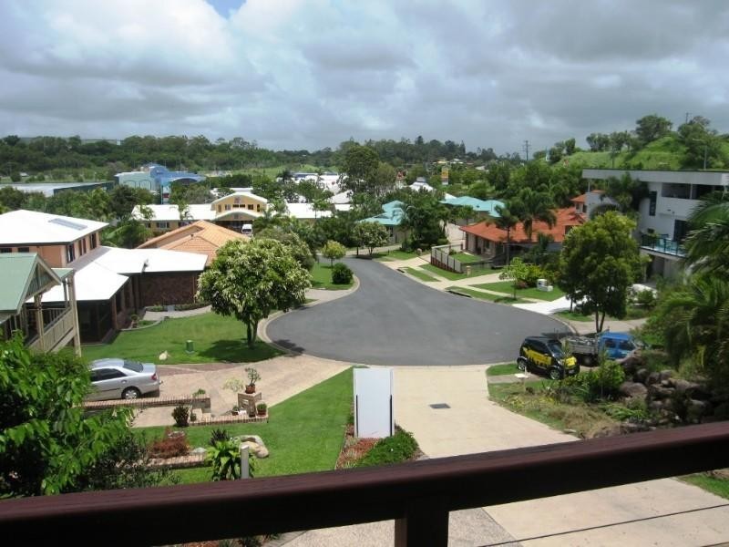 10 Clearvista Crescent, Mount Pleasant QLD 4740