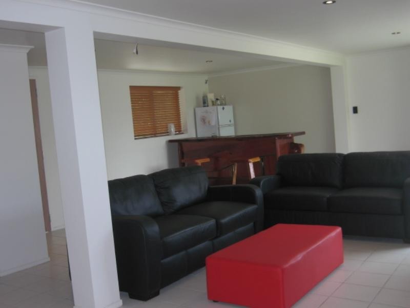 14 Pharlap Parade, Ooralea QLD 4740