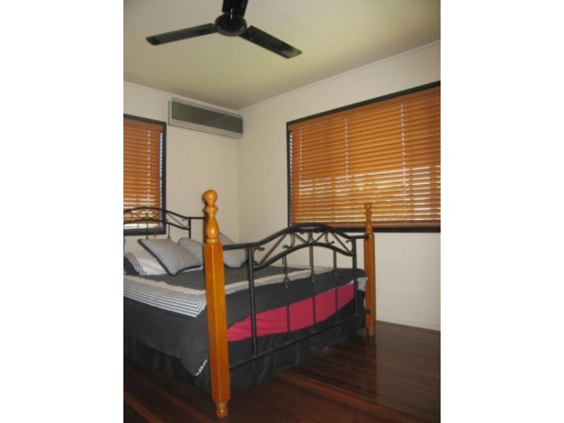 14 Pharlap Parade, Ooralea QLD 4740