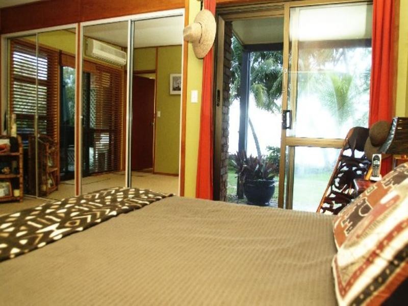 38 Bourke Street, Blacks Beach QLD 4740