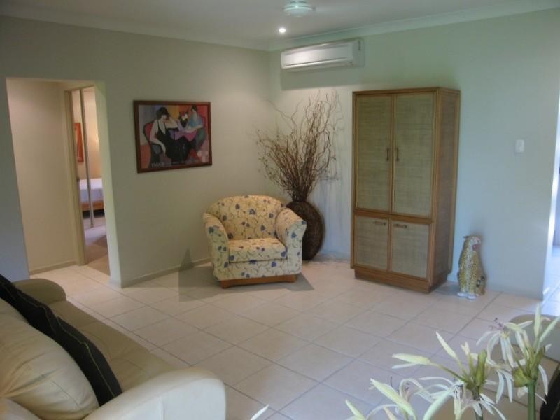 104 Binnington Esplanade, East Mackay QLD 4740