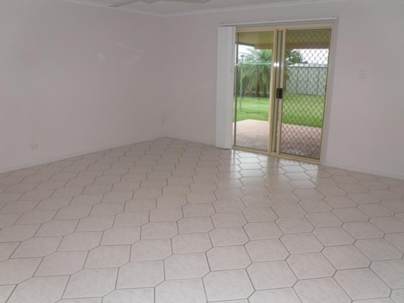 27 Galasheils Street, Beaconsfield QLD 4740