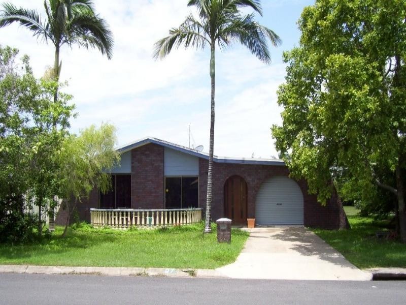 27 Ulanda Drive, South Mackay QLD 4740