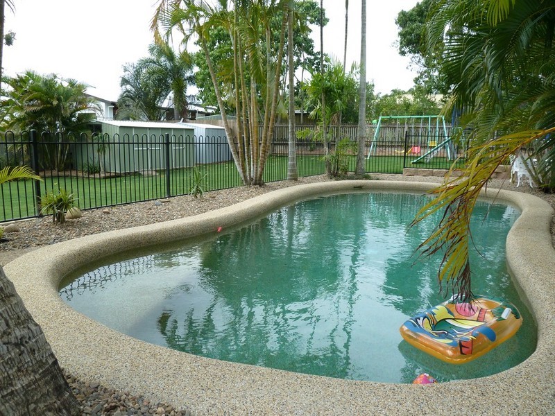 6 Murrays Road, Mount Pleasant QLD 4740