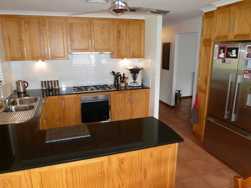 6 Murrays Road, Mount Pleasant QLD 4740