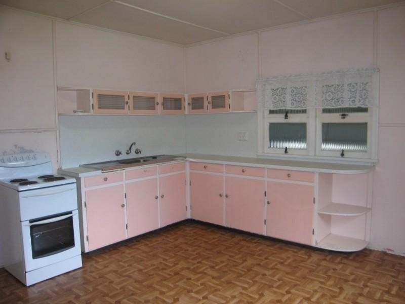 17 Paulette Street, West Mackay QLD 4740