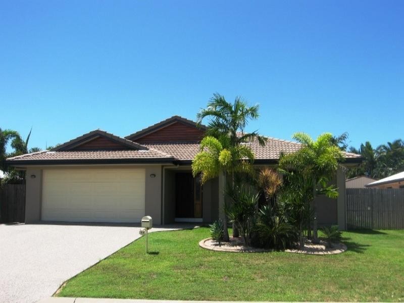 26 Michelle Crescent, Bucasia QLD 4750