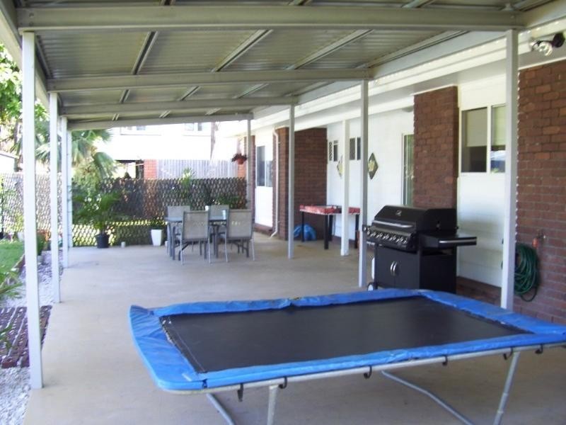 8 Forgan Street, North Mackay QLD 4740