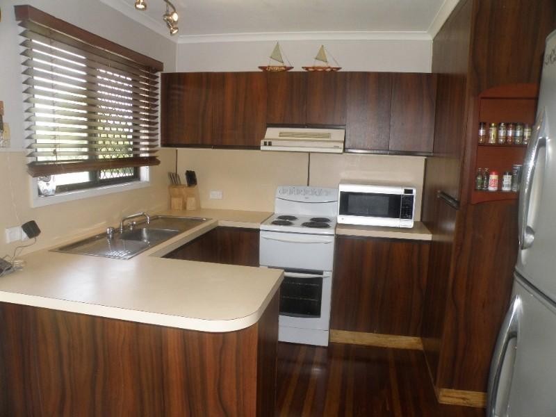 20 Youngs Lane, Walkerston QLD 4751