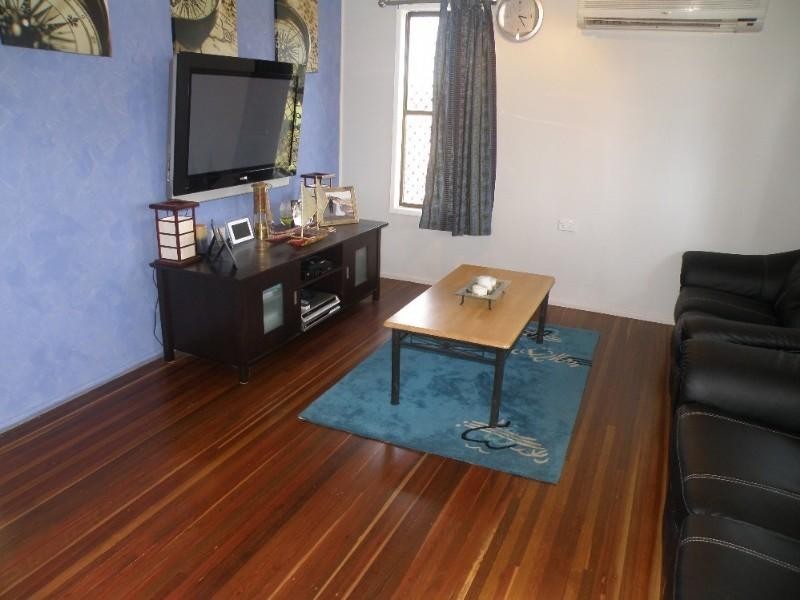 20 Youngs Lane, Walkerston QLD 4751