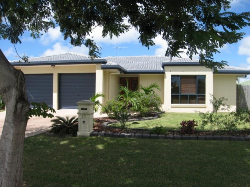 13 Admiralty Way, Bucasia QLD 4750