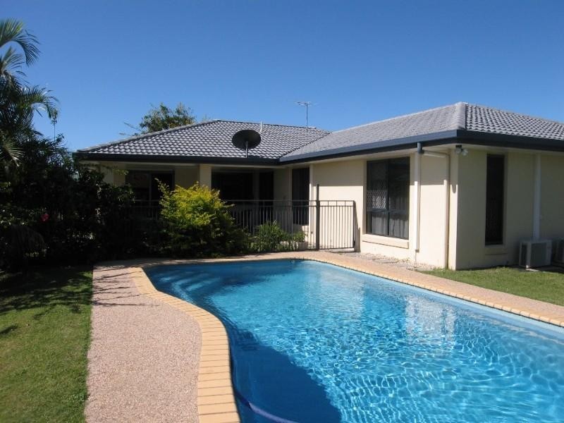 13 Admiralty Way, Bucasia QLD 4750