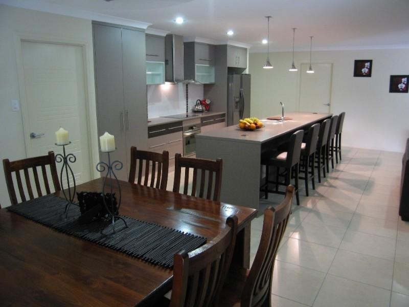 25 Gingham Street, Glenella QLD 4740