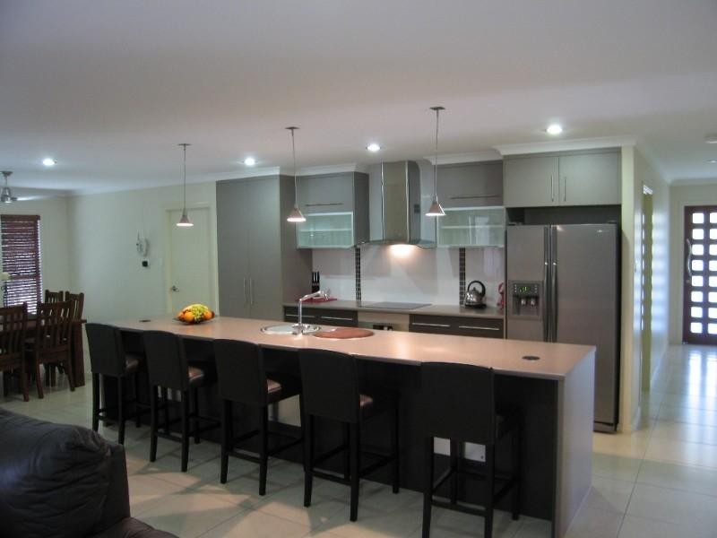 25 Gingham Street, Glenella QLD 4740