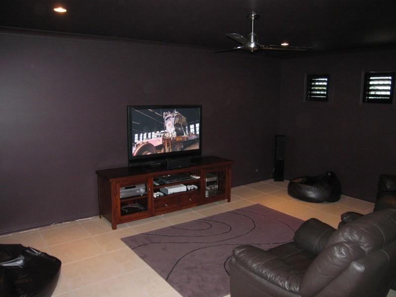 25 Gingham Street, Glenella QLD 4740