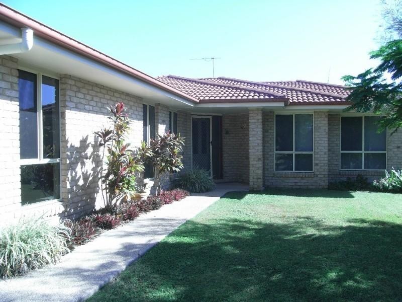 6 Marine Parade, Bucasia QLD 4750