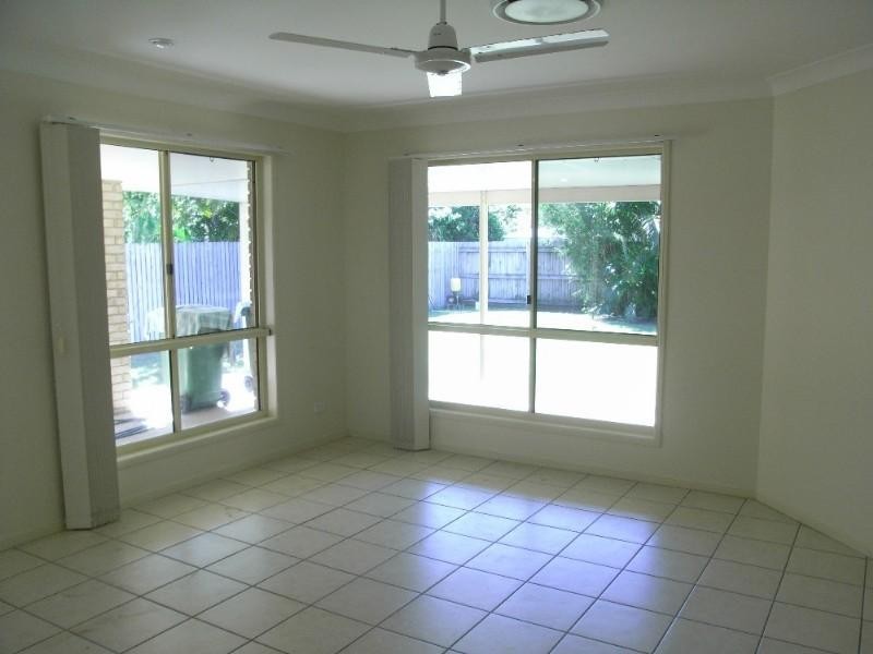 6 Marine Parade, Bucasia QLD 4750