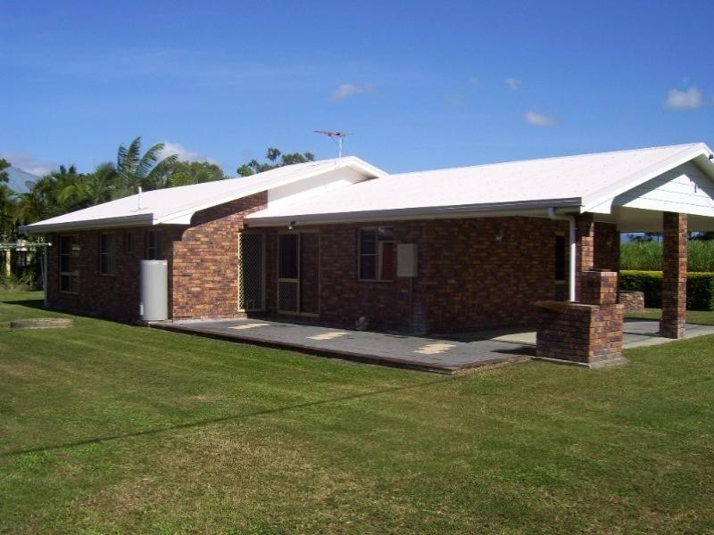 12 McDermotts Road, Calen QLD 4798