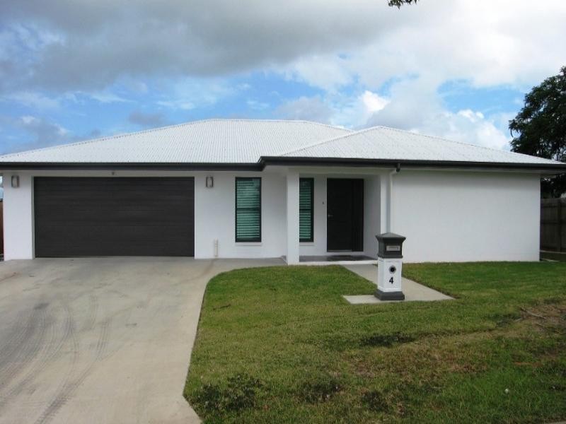 4 Nicklin Drive, Beaconsfield QLD 4740