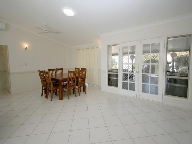 60 Bradman Drive, Glenella QLD 4740