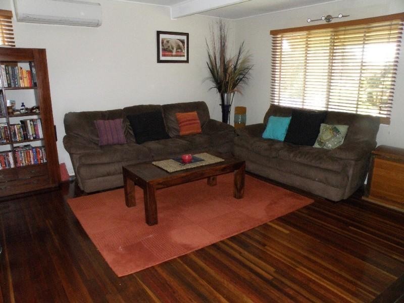 18 Crane Street, Slade Point QLD 4740