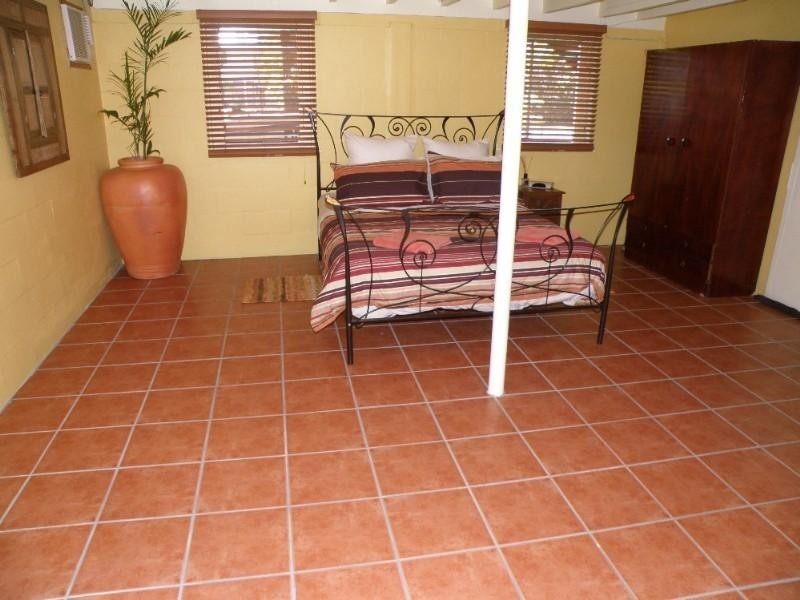 18 Crane Street, Slade Point QLD 4740