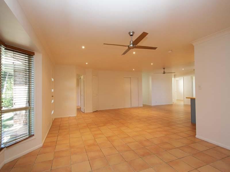 75 Slater Avenue, Blacks Beach QLD 4740