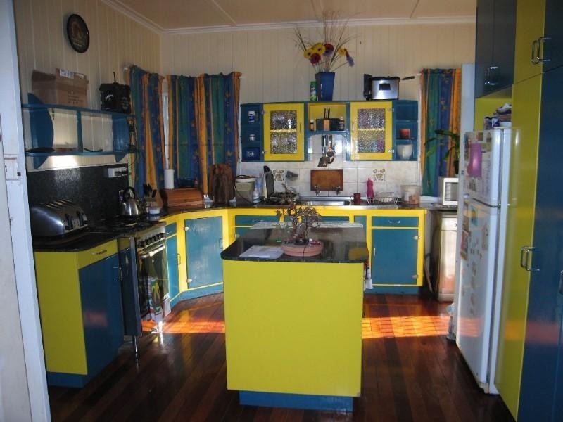 15 Sneyd Street, West Mackay QLD 4740