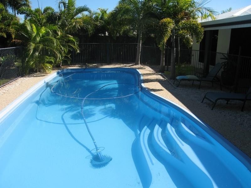 8 Cosford Drive, Eimeo QLD 4740