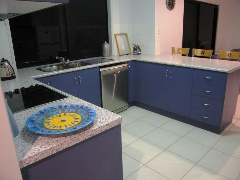 8 Cosford Drive, Eimeo QLD 4740