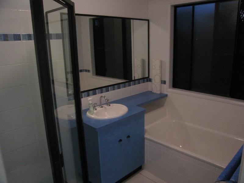 8 Cosford Drive, Eimeo QLD 4740