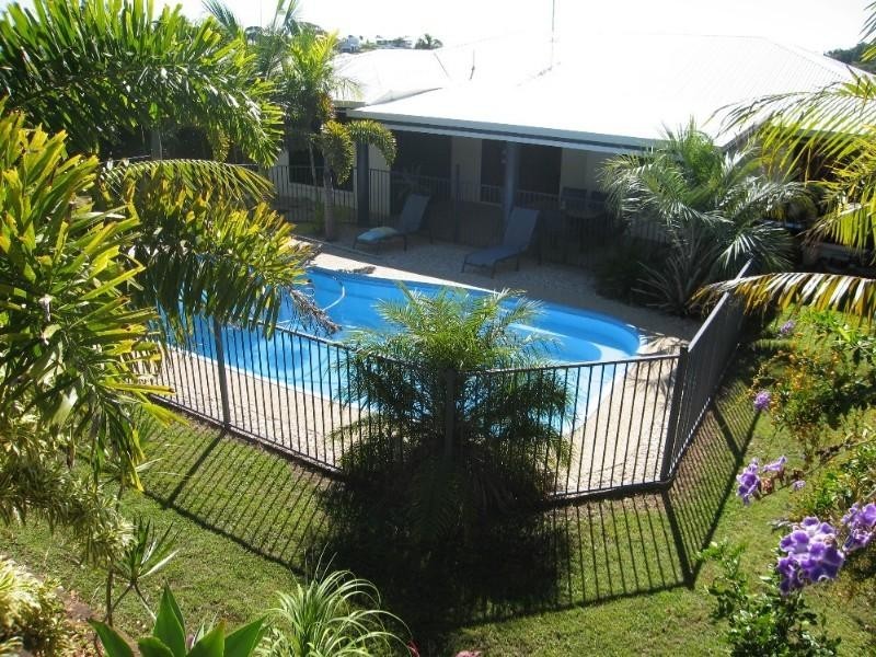 8 Cosford Drive, Eimeo QLD 4740