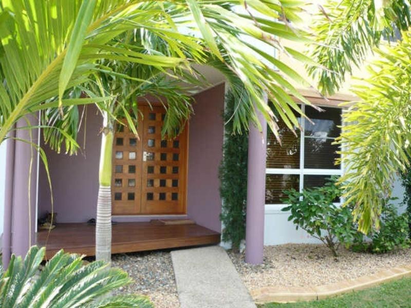 18 Seaspray Close, Shoal Point QLD 4750