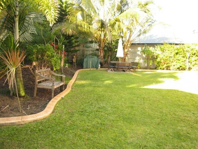 18 Seaspray Close, Shoal Point QLD 4750