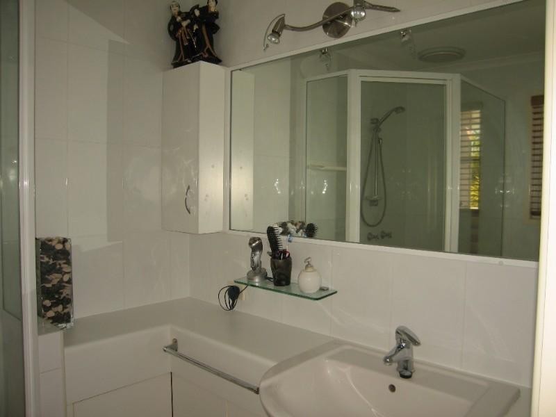 18 Seaspray Close, Shoal Point QLD 4750