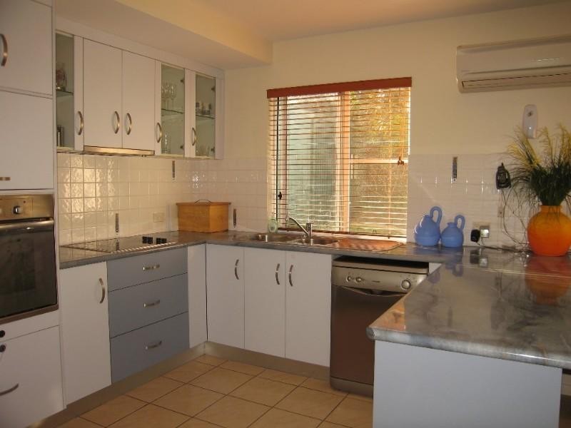 18 Seaspray Close, Shoal Point QLD 4750