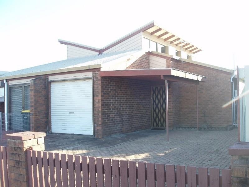 3/349 Alfred Street, Mackay QLD 4740