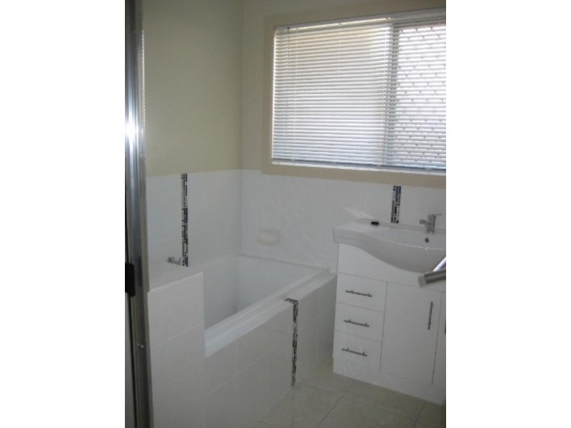 2/19 Wentford Street, Mackay QLD 4740