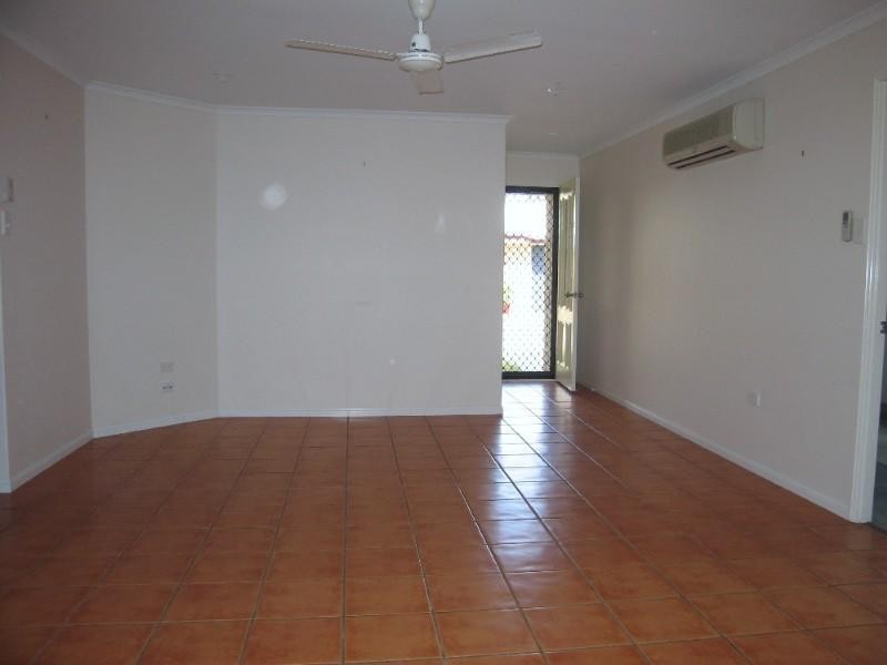 2/14 Raleigh Street, Ooralea QLD 4740