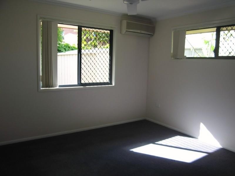 2/14 Raleigh Street, Ooralea QLD 4740