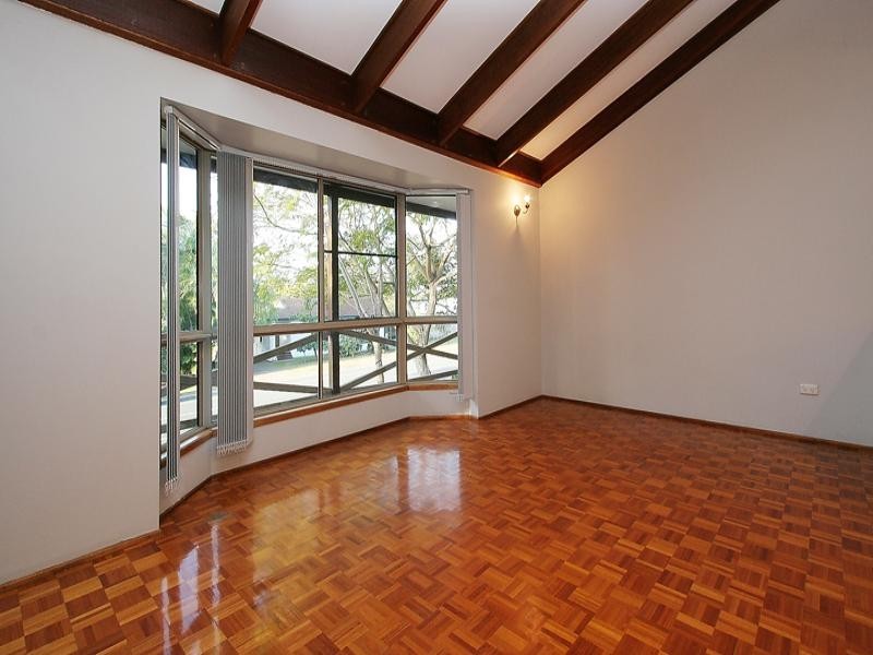 1 Triton Court, Shoal Point QLD 4750